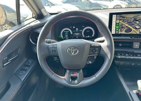 Тойота C-HR 2025 у Європі на Automoto.ua Тойота C-HR, об'ємом двигуна 1.99 л та пробігом 7 тис. км за 42960 $, фото 11 на Automoto.ua