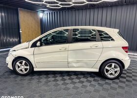 Мерседес Б-класс 2010 в Европе на Automoto.ua Белый Мерседес Б-класс, объемом двигателя 1 л и пробегом 242 тыс. км за 2640 $, фото 9 на Automoto.ua