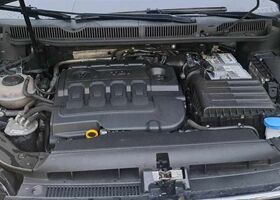 Фольксваген Туран, об'ємом двигуна 1.6 л та пробігом 170 тис. км за 11641 $, фото 10 на Automoto.ua