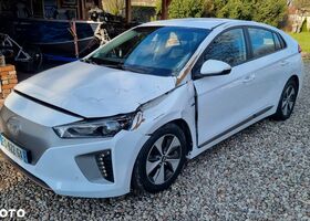 Хендай Ioniq, объемом двигателя 0 л и пробегом 93 тыс. км за 7106 $, фото 1 на Automoto.ua