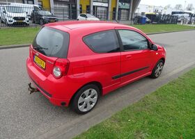 Шевроле Авео 2011 в Европе на Automoto.ua Красный Шевроле Авео, объемом двигателя 0 л и пробегом 277021 тыс. км за 1995 $, фото 4 на Automoto.ua