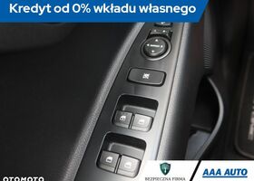 Кіа Stonic, об'ємом двигуна 1 л та пробігом 77 тис. км за 12959 $, фото 12 на Automoto.ua