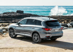 Infiniti QX60 2018 на тест-драйве, фото 6