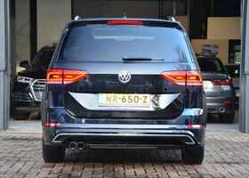 Фольксваген Туран 2017 у Європі на Automoto.ua Чорний Фольксваген Туран, об'ємом двигуна 1.4 л та пробігом 181 тис. км за 20909 $, фото 4 на Automoto.ua