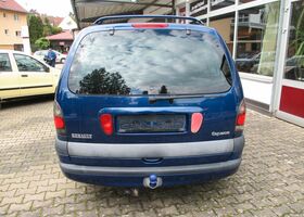 Рено Гранд Еспейс 2002 у Європі на Automoto.ua Синій Рено Гранд Еспейс, об'ємом двигуна 2 л та пробігом 330 тис. км за 2184 $, фото 4 на Automoto.ua