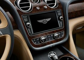 Bentley Bentayga 2016 на тест-драйве, фото 17