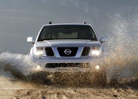 Ниссан Патфайндер, Внедорожник / Кроссовер 2010 - н.в. 2,5 dCi 4WD MT (190)