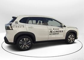 Білий Сузукі S-Cross, об'ємом двигуна 0 л та пробігом 10 тис. км за 30011 $, фото 4 на Automoto.ua