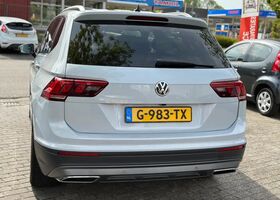 Фольксваген Tiguan Allspace 2018 у Європі на Automoto.ua Сірий Фольксваген Tiguan Allspace, об'ємом двигуна 1.97 л та пробігом 153 тис. км за 23279 $, фото 2 на Automoto.ua