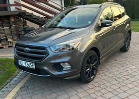 Форд Куга, объемом двигателя 2 л и пробегом 178 тыс. км за 15961 $, фото 2 на Automoto.ua