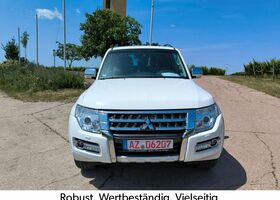 Міцубісі Паджеро 2016 у Європі на Automoto.ua Білий Міцубісі Паджеро, об'ємом двигуна 3.2 л та пробігом 51 тис. км за 41884 $, фото 13 на Automoto.ua