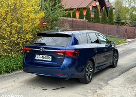 Тойота Авенсис, объемом двигателя 2 л и пробегом 106 тыс. км за 14665 $, фото 1 на Automoto.ua