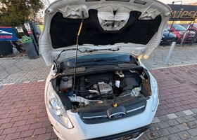 Форд Сі-Макс 2015 у Європі на Automoto.ua Білий Форд Сі-Макс, об'ємом двигуна 1 л та пробігом 81 тис. км за 7990 $, фото 25 на Automoto.ua