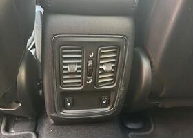 Джип Гранд Чероки 2012 в Европе на Automoto.ua Джип Гранд Чероки, объемом двигателя 2.99 л и пробегом 90 тыс. км за 15162 $, фото 7 на Automoto.ua