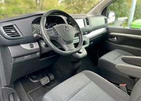 Серый Опель Zafira Life, объемом двигателя 2 л и пробегом 12 тыс. км за 41914 $, фото 6 на Automoto.ua