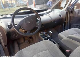 Рено Эспейс, объемом двигателя 2 л и пробегом 314 тыс. км за 2246 $, фото 13 на Automoto.ua