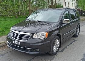 Лянча Voyager, об'ємом двигуна 2.78 л та пробігом 199 тис. км за 10346 $, фото 17 на Automoto.ua