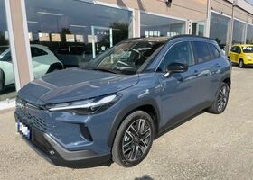 Тойота Corolla Cross 2025 в Европе на Automoto.ua Белый Тойота Corolla Cross, объемом двигателя 1.8 л и пробегом 0 тыс. км за 39044 $, фото 2 на Automoto.ua