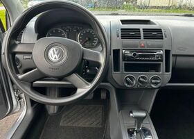 Фольксваген Поло 2006 в Европе на Automoto.ua Серый Фольксваген Поло, объемом двигателя 1.39 л и пробегом 98 тыс. км за 7019 $, фото 8 на Automoto.ua