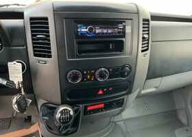 Фольксваген Крафтер 2011 в Европе на Automoto.ua Белый Фольксваген Крафтер, объемом двигателя 1.97 л и пробегом 194 тыс. км за 15470 $, фото 4 на Automoto.ua