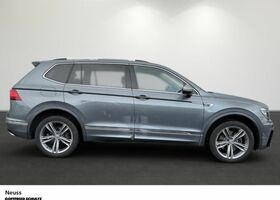 Серый Фольксваген Tiguan Allspace, объемом двигателя 1.97 л и пробегом 63 тыс. км за 38644 $, фото 1 на Automoto.ua