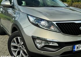 Кіа Sportage, об'ємом двигуна 1.59 л та пробігом 168 тис. км за 10994 $, фото 7 на Automoto.ua