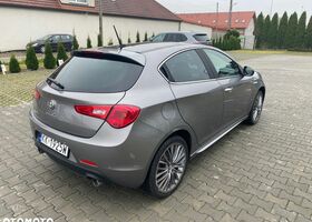 Альфа Ромео Giulietta 2016 у Європі на Automoto.ua Сірий Альфа Ромео Giulietta, об'ємом двигуна 1 л та пробігом 159 тис. км за 8717 $, фото 26 на Automoto.ua