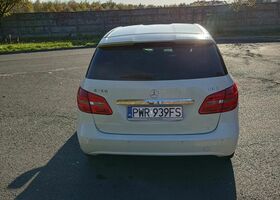 Мерседес Б-клас 2013 у Європі на Automoto.ua Білий Мерседес Б-клас, об'ємом двигуна 1 л та пробігом 182 тис. км за 7482 $, фото 3 на Automoto.ua