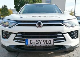 Білий Cанг Йонг Korando, об'ємом двигуна 1.5 л та пробігом 5 тис. км за 36637 $, фото 1 на Automoto.ua