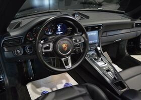 Черный Порше 991, объемом двигателя 2.98 л и пробегом 83 тыс. км за 136452 $, фото 6 на Automoto.ua