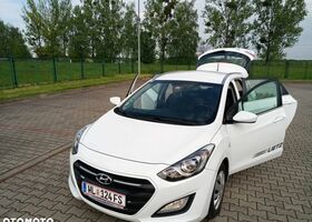 Хендай i30, объемом двигателя 1.4 л и пробегом 163 тыс. км за 7970 $, фото 1 на Automoto.ua