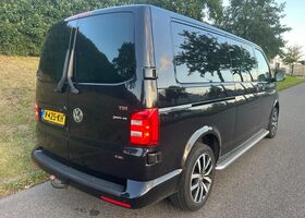 Фольксваген Transporter 2018 у Європі на Automoto.ua Чорний Фольксваген Transporter, об'ємом двигуна 1.97 л та пробігом 187 тис. км за 31431 $, фото 2 на Automoto.ua