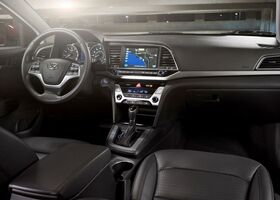 Hyundai Elantra 2016 на тест-драйве, фото 9