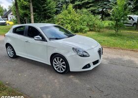 Альфа Ромео Giulietta 2012 у Європі на Automoto.ua Білий Альфа Ромео Giulietta, об'ємом двигуна 1 л та пробігом 197 тис. км за 6901 $, фото 6 на Automoto.ua