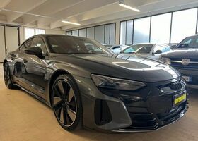 Серый Ауди E-Tron, объемом двигателя 0 л и пробегом 82 тыс. км за 71828 $, фото 2 на Automoto.ua