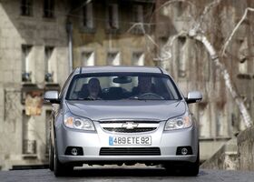 Шевроле Епіка, Седан 2007 - н.в. 2.0 TD MT (150 Hp)