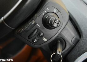Рено Модус 2009 в Европе на Automoto.ua Белый Рено Модус, объемом двигателя 1 л и пробегом 171 тыс. км за 12800 $, фото 24 на Automoto.ua