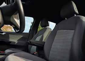 Фольксваген ID.3 2020 у Європі на Automoto.ua Сірий Фольксваген ID.3, об'ємом двигуна 0 л та пробігом 104 тис. км за 20861 $, фото 10 на Automoto.ua