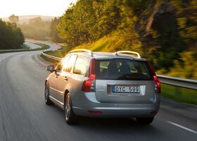 Вольво V50, Універсал 2005 - н.в. 1.6 i 16V