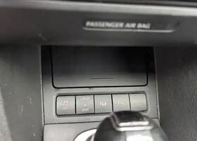 Фольксваген Гольф 2010 у Європі на Automoto.ua Чорний Фольксваген Гольф, об'ємом двигуна 1.97 л та пробігом 257 тис. км за 9055 $, фото 7 на Automoto.ua