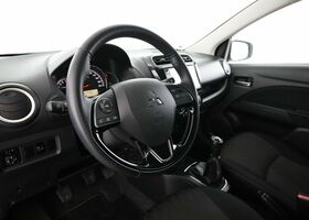 Мицубиси Спейс Стар 2023 в Европе на Automoto.ua Белый Мицубиси Спейс Стар, объемом двигателя 1.19 л и пробегом 17 тыс. км за 16204 $, фото 11 на Automoto.ua