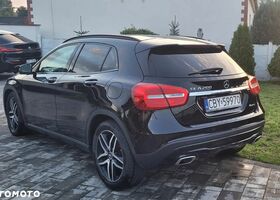 Мерседес ГЛА-Клас 2015 у Європі на Automoto.ua Чорний Мерседес ГЛА-Клас, об'ємом двигуна 2.14 л та пробігом 180 тис. км за 15255 $, фото 4 на Automoto.ua