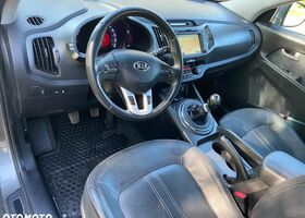 Кіа Sportage, об'ємом двигуна 1.59 л та пробігом 171 тис. км за 9698 $, фото 14 на Automoto.ua