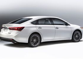 Toyota Avalon 2016 на тест-драйве, фото 3