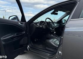 Альфа Ромео Giulietta 2012 у Європі на Automoto.ua Сірий Альфа Ромео Giulietta, об'ємом двигуна 1 л та пробігом 148 тис. км за 5691 $, фото 10 на Automoto.ua