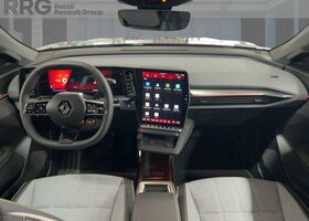 Рено Scenic E-TECH 2025 в Европе на Automoto.ua Серый Рено Scenic E-TECH, объемом двигателя 0 л и пробегом 6 тыс. км за 51785 $, фото 9 на Automoto.ua