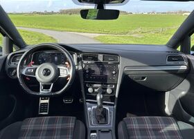 Фольксваген Гольф 2017 у Європі на Automoto.ua Чорний Фольксваген Гольф, об'ємом двигуна 1.98 л та пробігом 128 тис. км за 26821 $, фото 9 на Automoto.ua