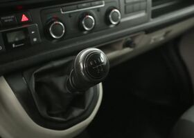 Фольксваген Transporter T6 2019 у Європі на Automoto.ua Білий Фольксваген Transporter T6, об'ємом двигуна 1.97 л та пробігом 93 тис. км за 22316 $, фото 14 на Automoto.ua