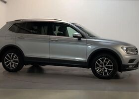 Фольксваген Tiguan Allspace 2020 у Європі на Automoto.ua Сірий Фольксваген Tiguan Allspace, об'ємом двигуна 1.5 л та пробігом 137 тис. км за 33504 $, фото 11 на Automoto.ua