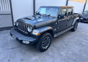 Джип Gladiator 2021 в Европе на Automoto.ua Серый Джип Gladiator, объемом двигателя 2.99 л и пробегом 82 тыс. км за 50223 $, фото 3 на Automoto.ua